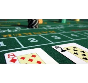 Baccarat or Roulette: which has better odds?